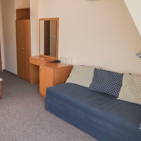 Hotel Eva Ravda Kültér fotó
