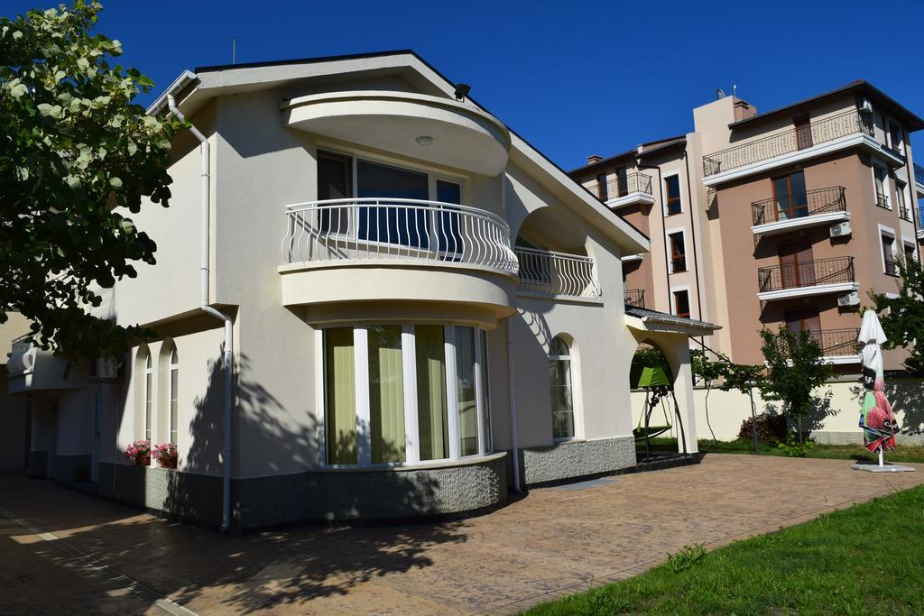 Hotel Eva Ravda Kültér fotó