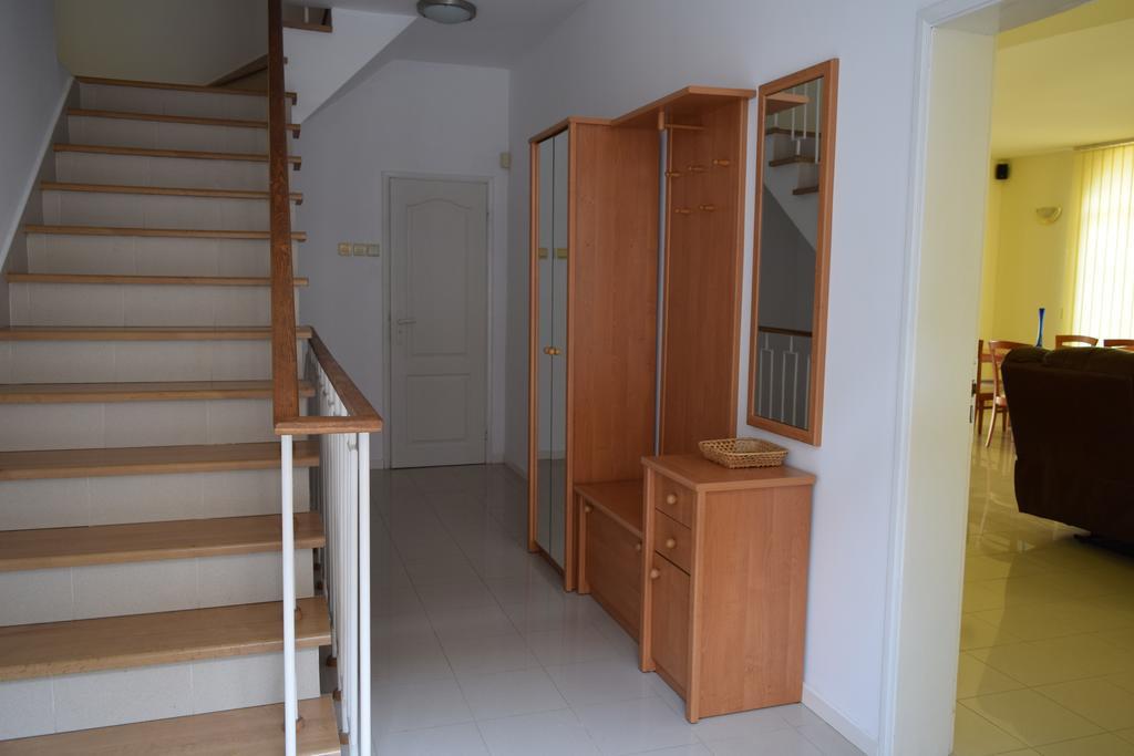 Hotel Eva Ravda Kültér fotó